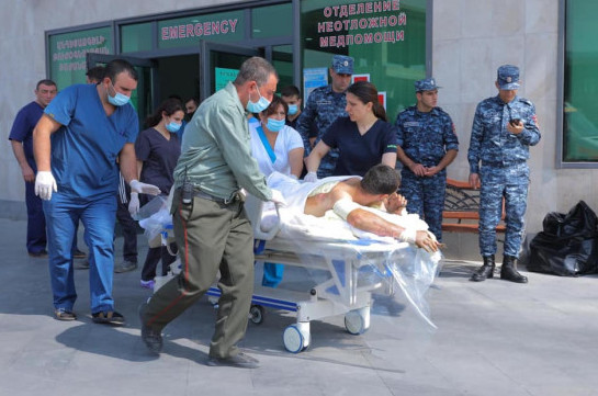 В медцентры Армении доставляют раненых
