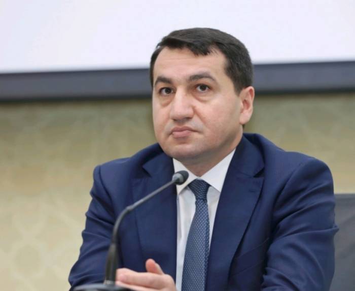 Хикмет Гаджиев: С Арменией ведутся переговоры для того, чтобы хотя бы можно было вернуть тела их солдат

