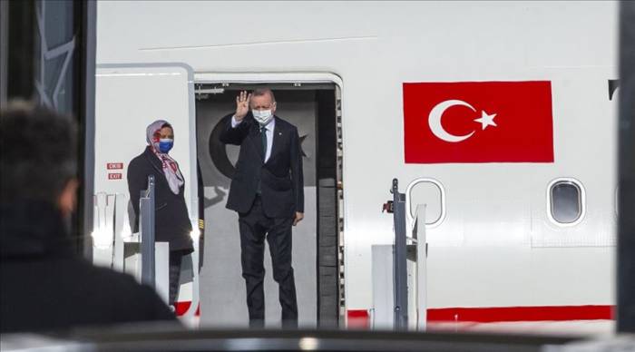 Президент Турции отбыл из Кувейта в Катар
