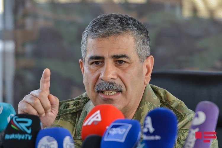Министр обороны: Открытие огня с территории Армении по территории Азербайджана носит явно провокационный характер и расширяет зону боевых действий
