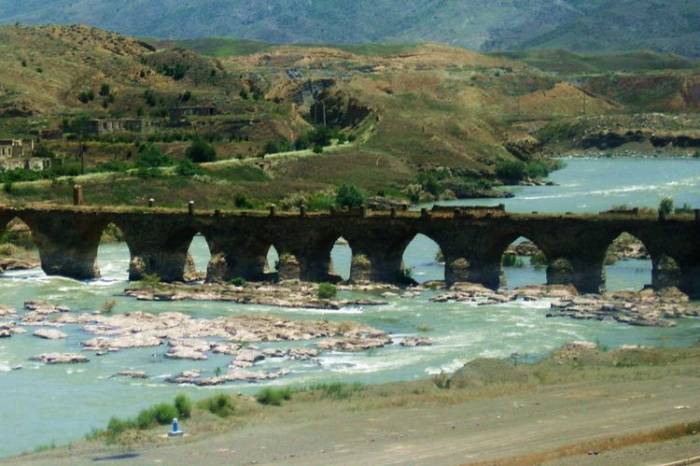 Будут проведены мероприятия с целью внесения мостов Худаферин в Список всемирного культурного наследия ЮНЕСКО
