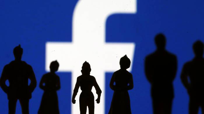 Facebook объявил о запрете контента с отрицанием Холокоста