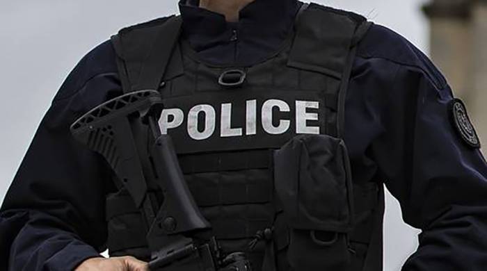 Во Франции совершено нападение на сотрудников полиции, двое ранены
