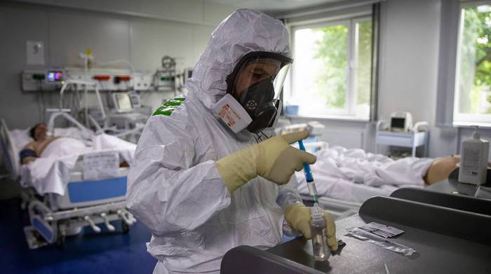 В России за сутки выявили 13 634 случая заражения коронавирусом
