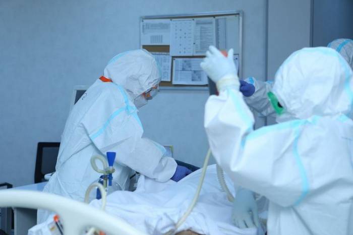 Более 1 млн человек заразились коронавирусом во Франции
