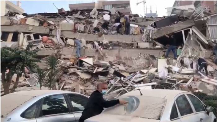 В Турции произошло сильное землетрясение - ВИДЕО  - ФОТО
