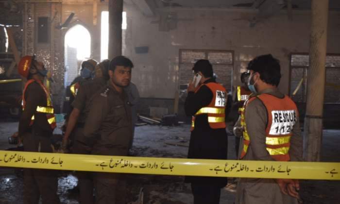 7 человек погибли и 70 ранены в результате теракта в Пакистане