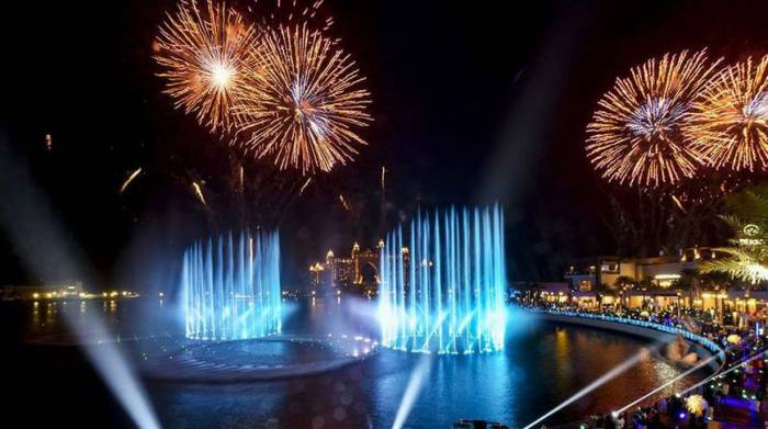 В Дубае открылся самый большой в мире фонтан
