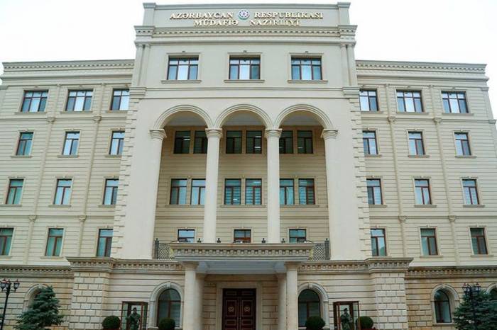 Минобороны: Противник обстреливает позиции азербайджанской армии
