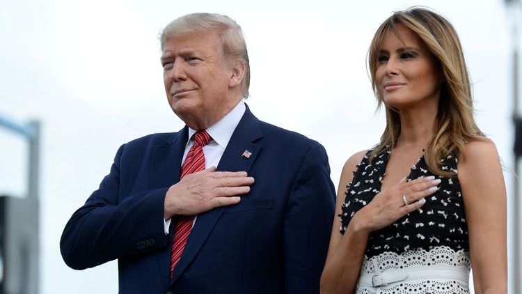 Дональд и Меланья Трамп сдали тест на COVID-19 после заражения советницы
