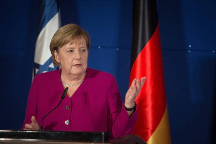 Меркель: Мы сейчас находимся в сложной фазе пандемии
