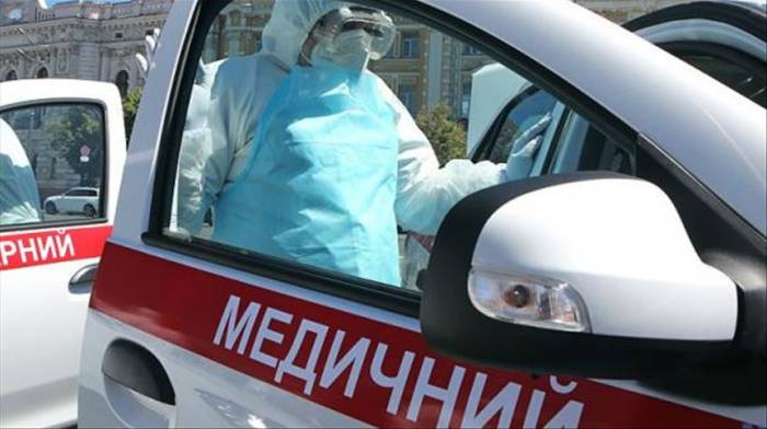В Украине COVİD-19 за сутки заразились более 7 тыс. человек

