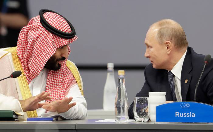 Путин и принц Аль Сауд заявили о важности совместной работы в рамках ОПЕК+
