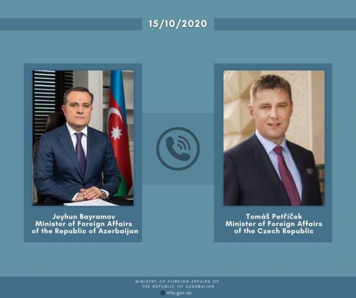 Состоялся телефонный разговор между главами МИД Азербайджана и Чехии