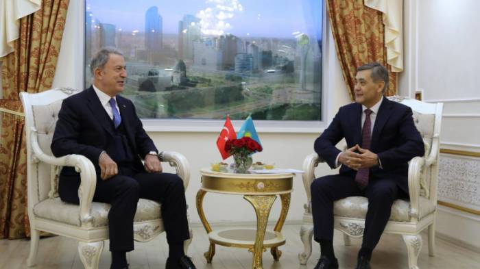 Стало известно о цели визита в Казахстан министра обороны Турции
