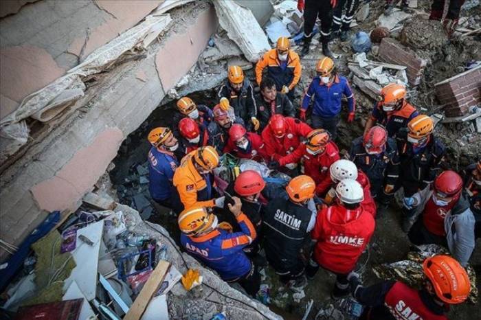 Число погибших в результате землетрясения в Измире достигло 51