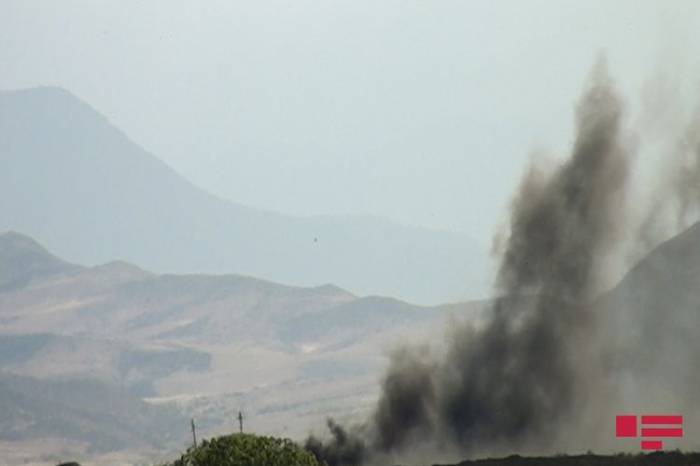 Покидающие Агдам армянские войска совершают пожары
