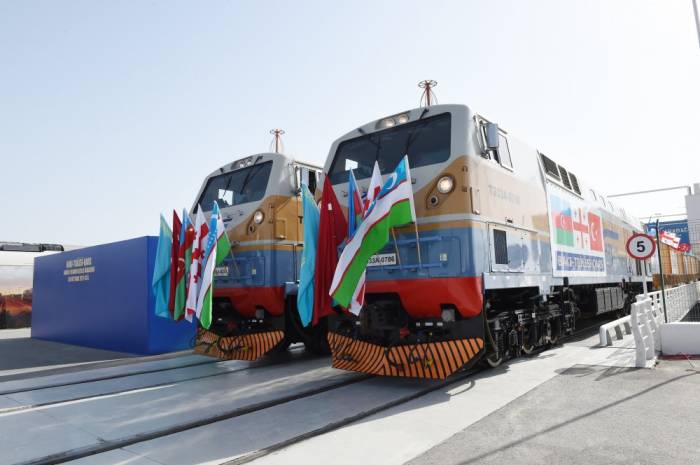 Персидский залив будет соединен с Каспийским морем по железной дороге