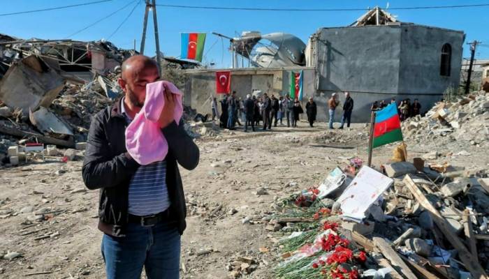Журналист телеканала VICE News США пишет о бесстрашии подвергнувшихся ракетной атаке азербайджанских гражданских лиц
