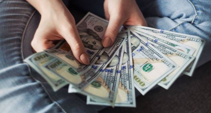 Узбекистанцы покупают больше валюты: за 10 месяцев 2020 года - $3,3 млрд