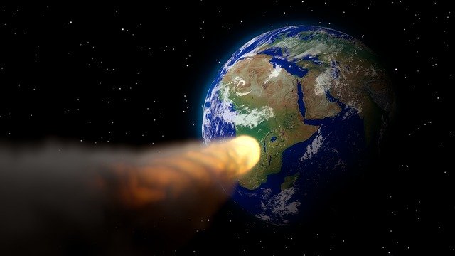 К Земле приближается гигантский астероид
