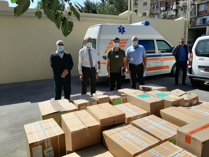 МККК пожертвовал TƏBİB 10 единиц "Комплектов для оказания медицинской помощи раненым в боях"
