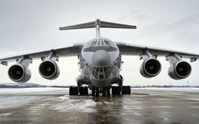 Первые Ил-76 с российскими миротворцами вылетели в Карабах
