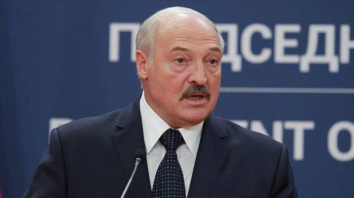 Лукашенко поручил организовать региональные штабы по борьбе с COVID-19
