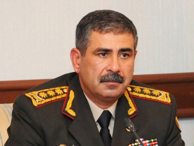 Министр обороны Азербайджана выразил соболезнования российской стороне