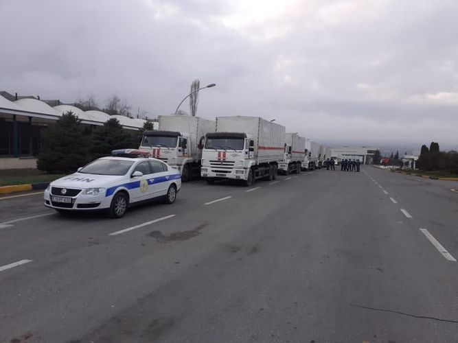 МЧС Азербайджана сопроводил гуманитарный караван, отправленный из России в Шушу и Ханкенди - ВИДЕО
