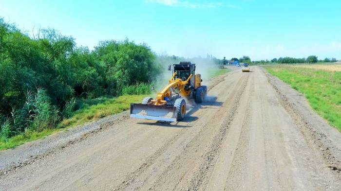 В одном из районов Азербайджана завершается реконструкция автомобильной дороги - ФОТО
