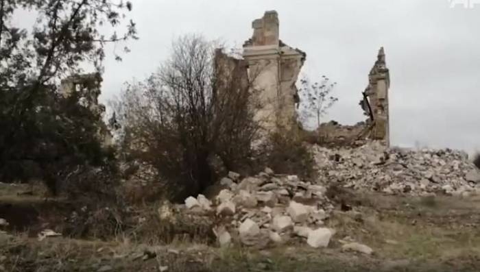 Армения, даже покидая Агдам, уничтожила все за собой - минобороны Турции - ВИДЕО