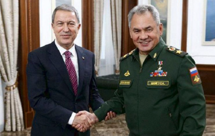 Министры обороны России и Турции обсудили карабахское урегулирование