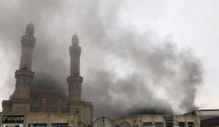 В Низаминском районе Баку начался пожар