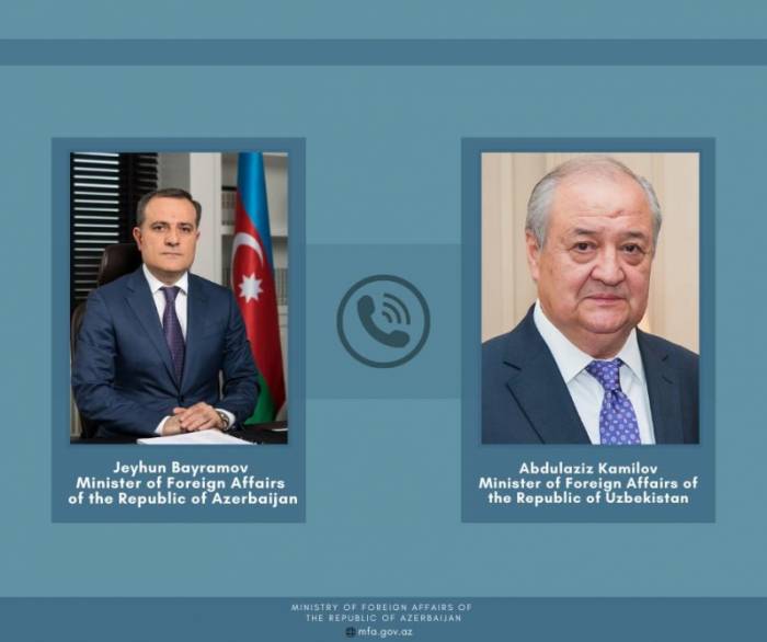 Состоялся телефонный разговор между министрами иностранных дел Азербайджана и Узбекистана