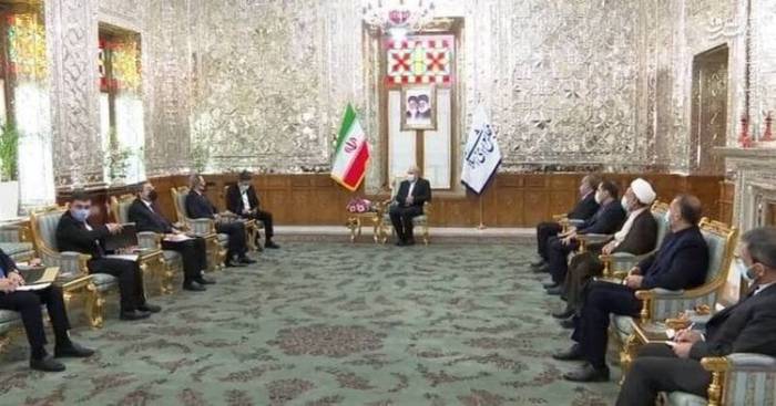 Джейхун Байрамов встретился со спикером иранского парламента
