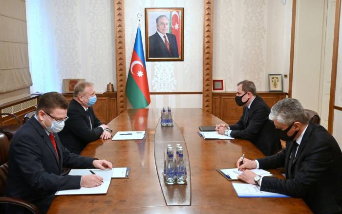 Глава МИД Азербайджана встретился с послом Беларуси