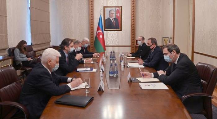 Посредники МГ ОБСЕ заявили о готовности искать приемлемые варианты урегулирования в Карабахе