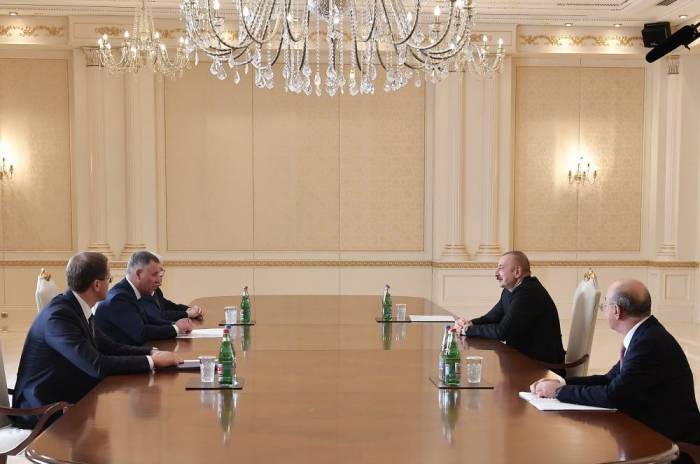 Президент Азербайджана принял министра по чрезвычайным ситуациям России