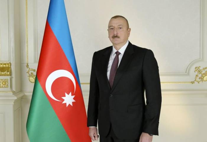 Президента Ильхама Алиева поздравляют - ОБНОВЛЕНО