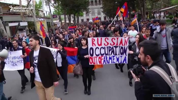 Эксперты бьют тревогу: антироссийские настроения в Армении достигли своего пика