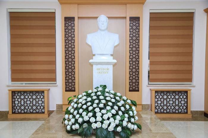 В ВС Азербайджана почтили память общенационального лидера Гейдара Алиева