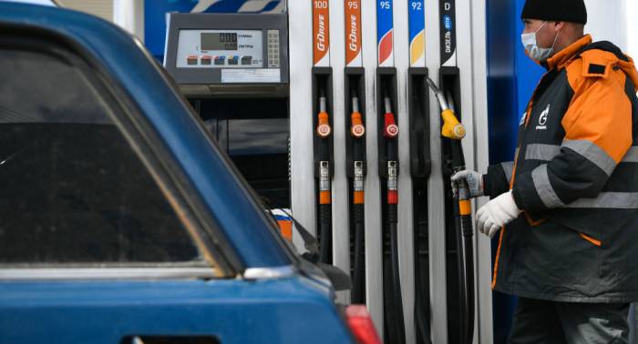 Почему на автозаправках Узбекистана разные цены на бензин