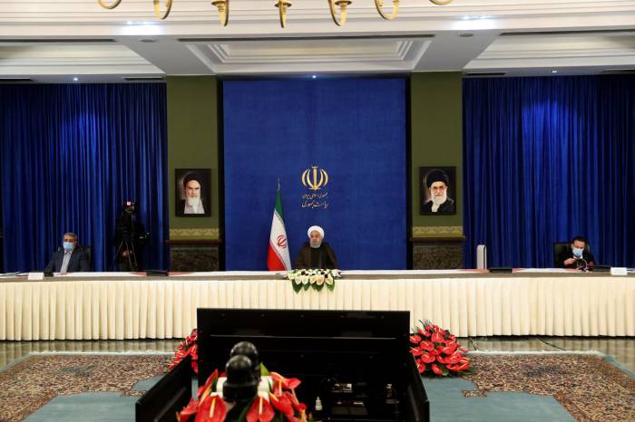 Иран прилагает все усилия для снятия санкций