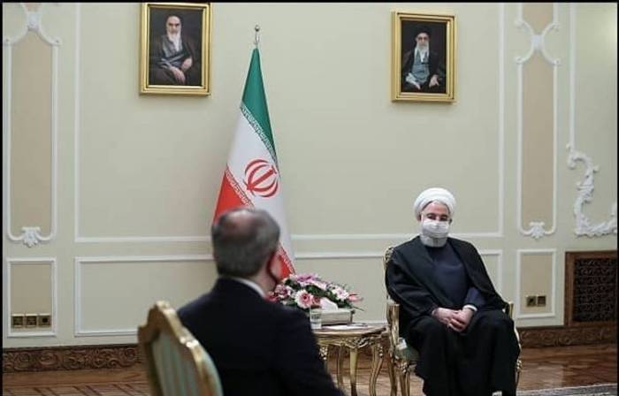 Президент Ирана: Необходимо ускорить строительство железнодорожной линии Решт-Астара
