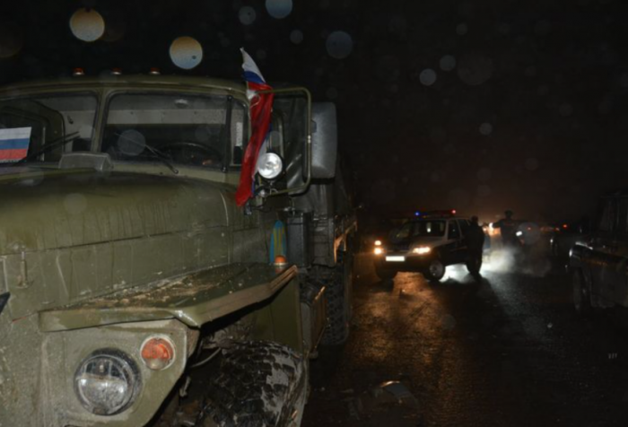 В Карабахе произошло крупное ДТП с участием машины российских миротворцев, есть погибшие 