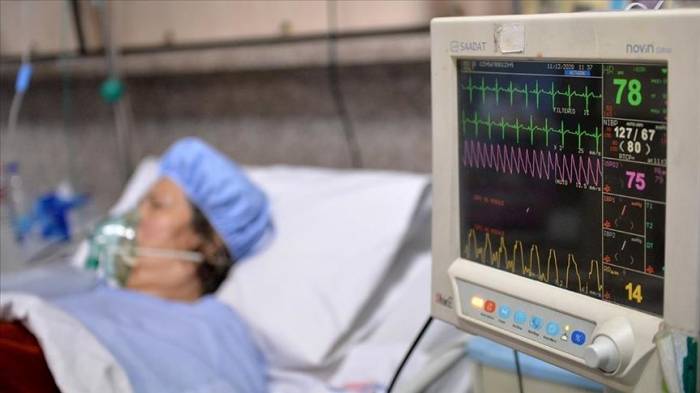 С начала пандемии в Иране от коронавируса скончались более 200 врачей
