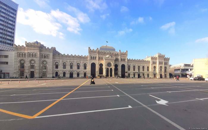 В центре Баку создана новая платная парковка