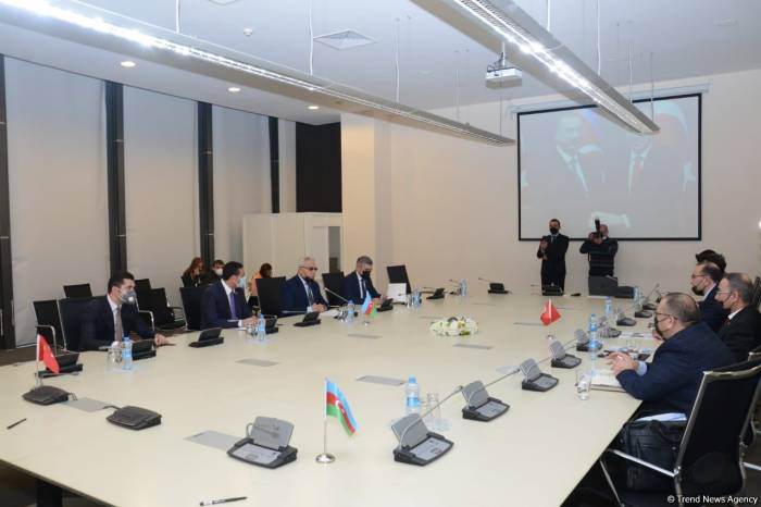 В Азербайджане совершенствует законодательную базу по созданию условий для инвестиций
