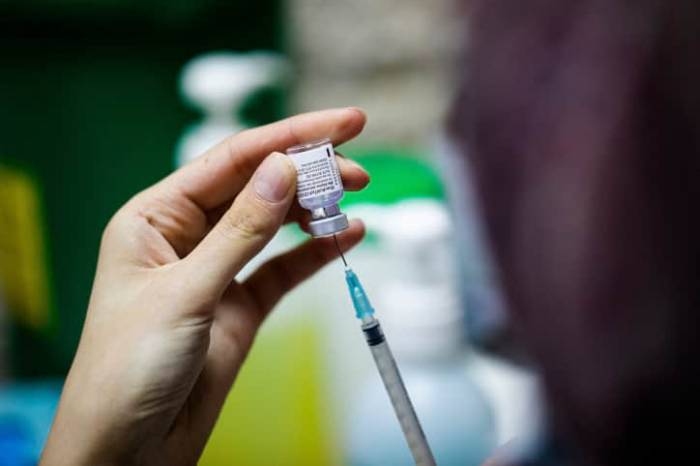 ВОЗ просит не спешить с прививкой от коронавируса